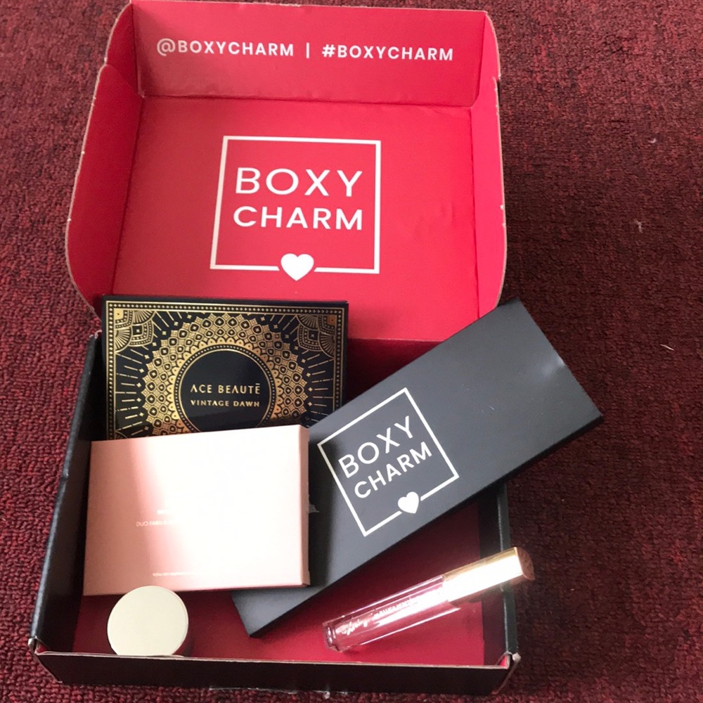 FULL NEVER BEEN USED BOXY CHARM BOX